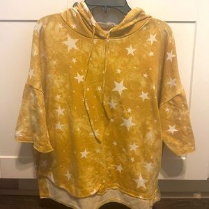 Yellow and white star shirt from the brand Phil Love